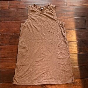 Old Navy Sleeveless Light Brown Above The Knee Casual T-shirt Dress 💕💕